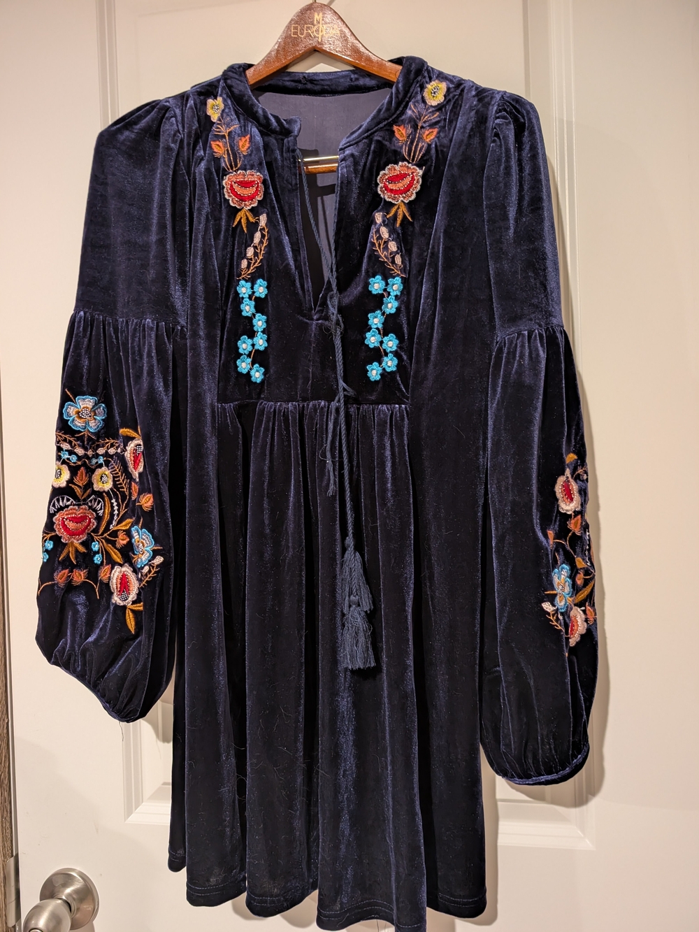 Vintage Velvet Floral Embroidered Boho  Navy Long-Sleeve Midi Dress